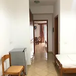 Διαμέρισμα Center Piro *