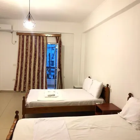 Center Piro * Himare