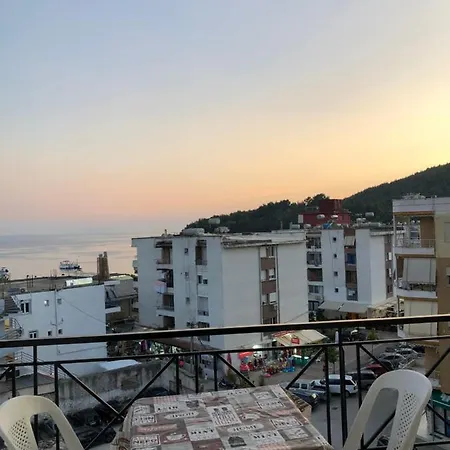 Apartment Center Piro *